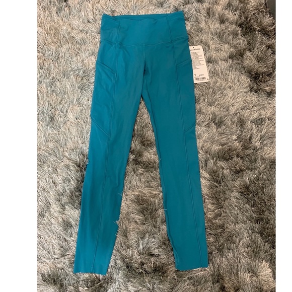 Lululemon Fast and Free Tight 25" *Non-Reflective - Picture 6 of 8